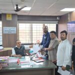 जिल्ह्यातील ग्रामीण भागातील स्मशानभूमीसाठी तात्काळ निधी उपलब्ध करा, अन्यथा तिरडी आंदोलन करू जिल्ह्यातील ग्रामीण भागातील स्मशानभूमीसाठी तात्काळ निधी उपलब्ध करा, अन्यथा तिरडी आंदोलन करू