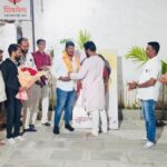 मुस्लिम बांधवांच्या हाती “मशाल”… शिवसेनेच्या विजयाचा निर्धार! मुस्लिम बांधवांच्या हाती “मशाल”… शिवसेनेच्या विजयाचा निर्धार!