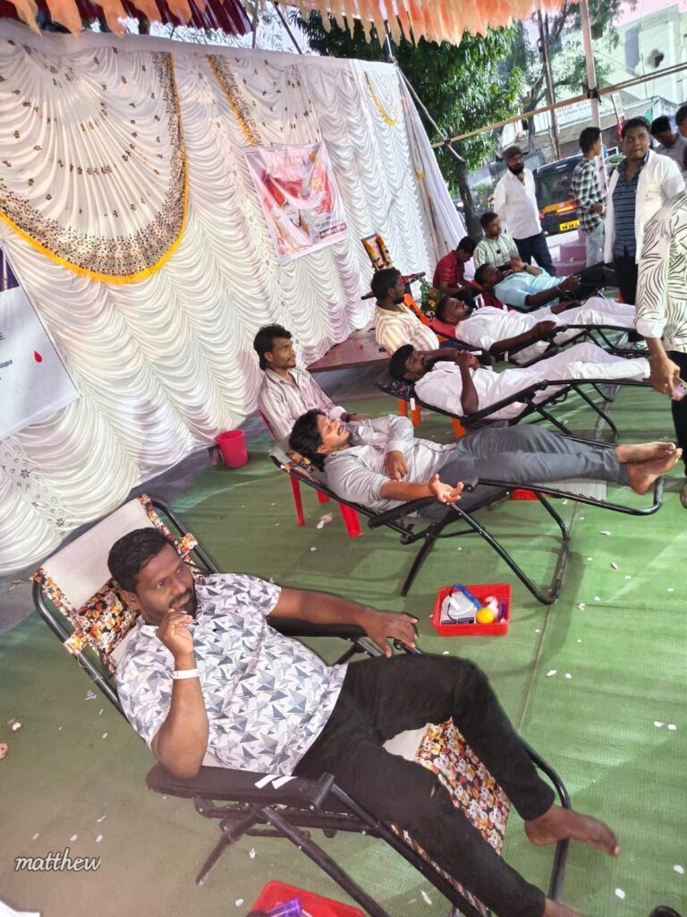 शहीदांच्या स्मरणार्थ मसिहा सामाजिक बहुद्देशीय संस्थेचे रक्तदान शिबिर : 310 रक्तपिशव्यांचे संकलन