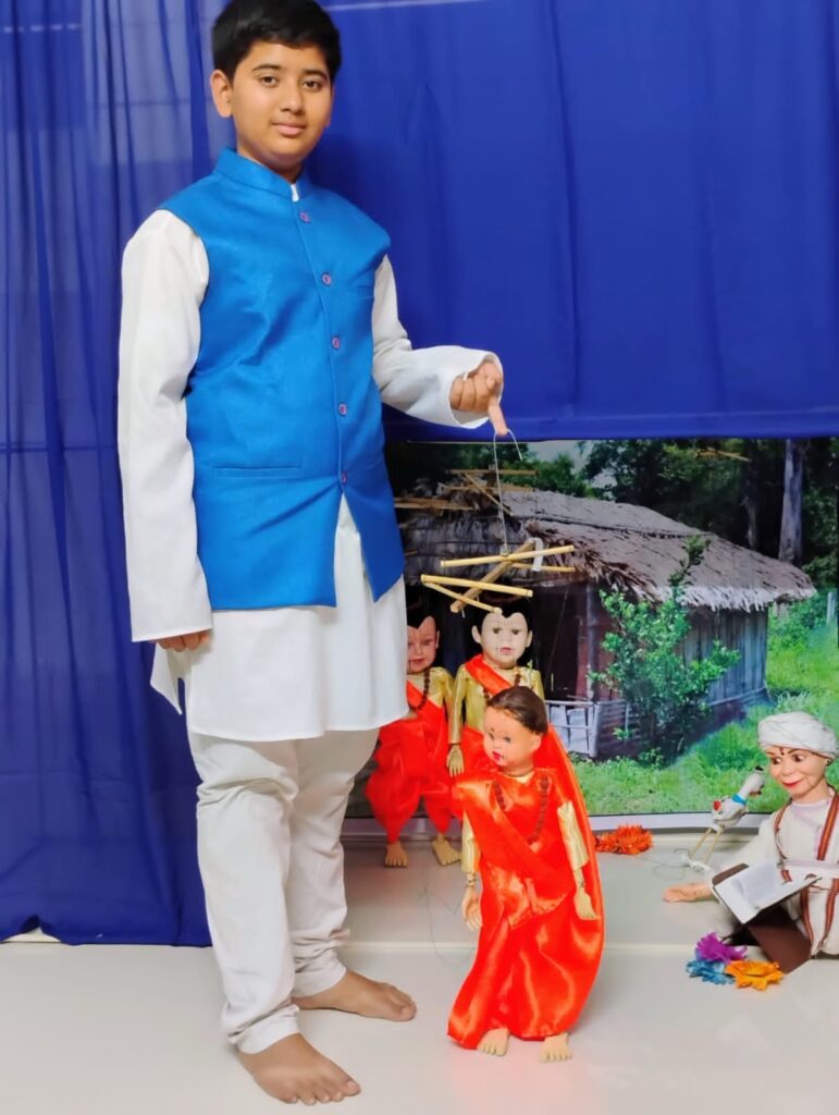 थायलंड येथे होणाऱ्या आंतराष्ट्रीय कटपुतली महोत्सवात सोलापूरच्या सोहमची निवड