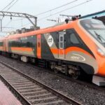 सोलापूर – मुंबई वंदे भारत एक्सप्रेसला दौंड स्थानकावर अतिरिक्त थांबा