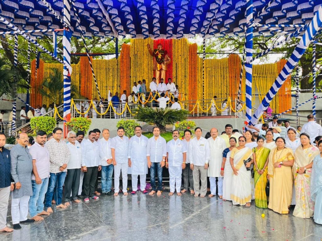 महापरिनिर्वाण दिनानिमित्त डॉ. बाबासाहेब आंबेडकरांना राष्ट्रवादीकडू अभिवादन… महापरिनिर्वाण दिनानिमित्त डॉ. बाबासाहेब आंबेडकरांना राष्ट्रवादीकडू अभिवादन…