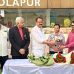 अंध महिलांच्या T20 विश्वचषक विजेत्या संघातील गंगाचा सत्कार, धनादेश देऊन केला सन्मान