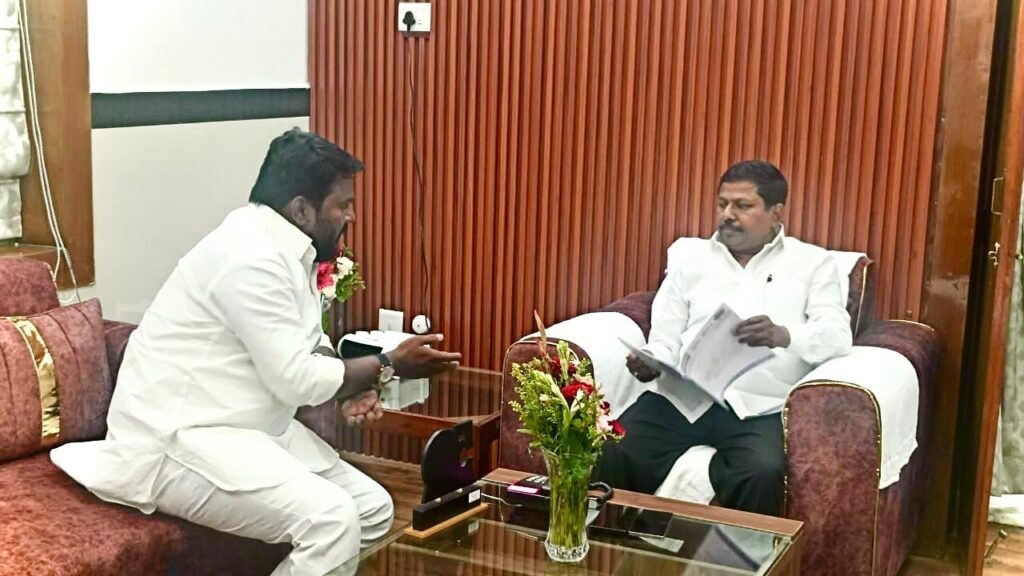 छ. शिवाजी महाराज रुग्णालय रोजंदारी कामगारांच्या प्रश्नावर विधानसभा उपाध्यक्षांकडून तातडीच्या बैठकीचे आदेश