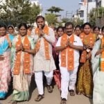 प्रभाग २२‎ मध्ये‎ भाजप‎ उमेदवारांच्या पदयात्रेला‎ मतदारांचा‎ उत्स्फूर्त प्रतिसाद