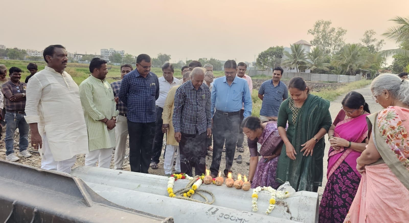 हद्दवाढ परिसरातील नगरोथान योजना अंतर्गत ड्रेनेज लाईन टाकणे कामाचा शुभारंभ