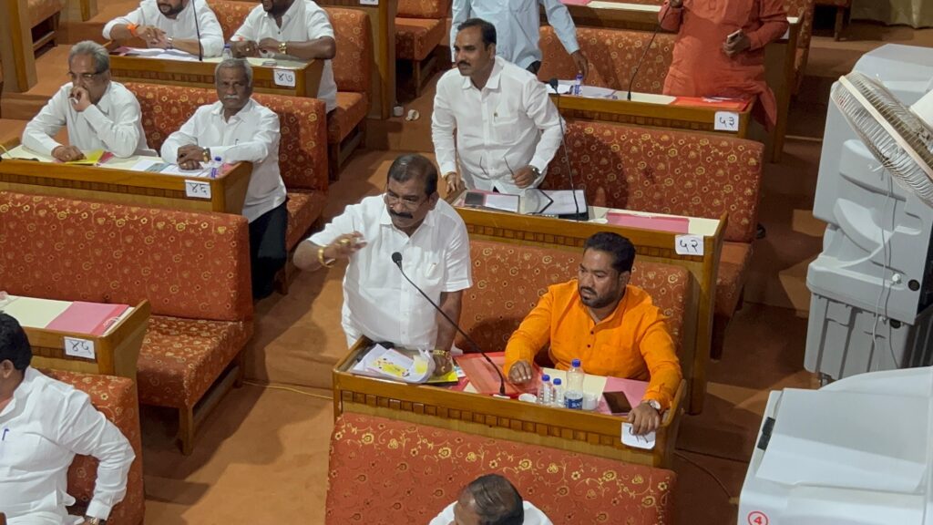 बजेटमधील प्रशासनाच्या त्रुटींवर किसन जाधव यांची मांडणी, पाणीप्रश्नावरही भूमिका स्पष्ट बजेटमधील प्रशासनाच्या त्रुटींवर किसन जाधव यांची मांडणी, पाणीप्रश्नावरही भूमिका स्पष्ट