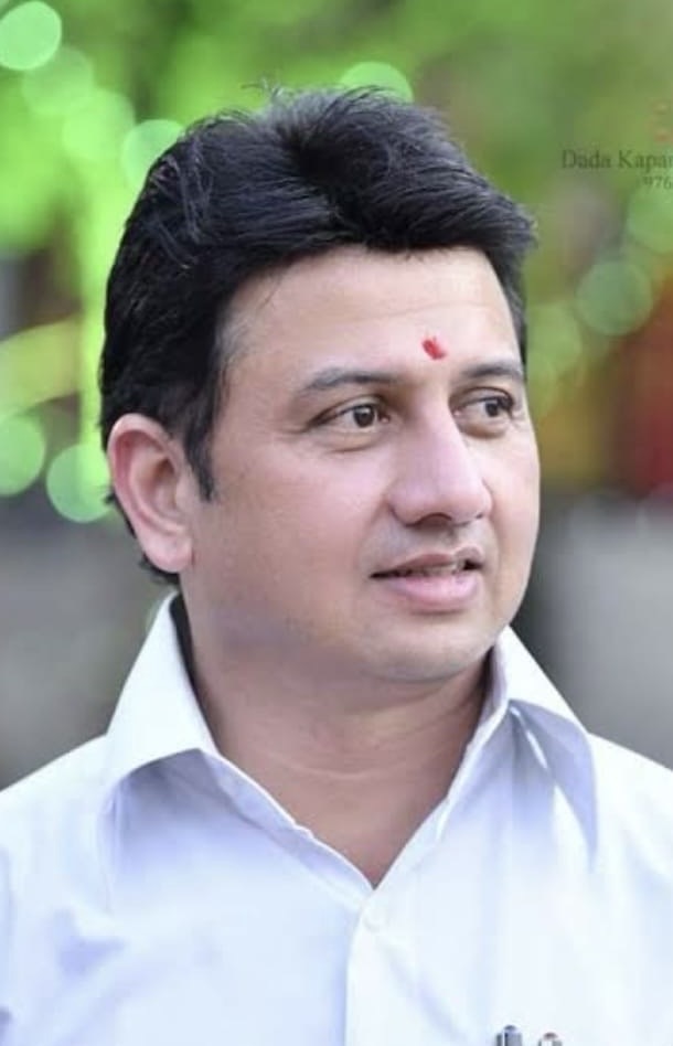 जिल्हा क्रिकेट असोसिएशन महिला क्रिकेट संघाचे ‘पालकत्व’ स्वीकारणार; रणजितसिंह मोहिते-पाटील यांनी दिला शब्द