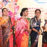 शाहिरी महोत्सवाच्या दुसऱ्या दिवशी शिवराय,जिजाऊ, सावित्रीबाई यांच्यावरील पोवाड्याचे सादरीकरण