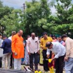 जुळे सोलापुरातील बँक कॉलनी पिण्याच्या पाईपलाईन कामाचा शुभारंभ