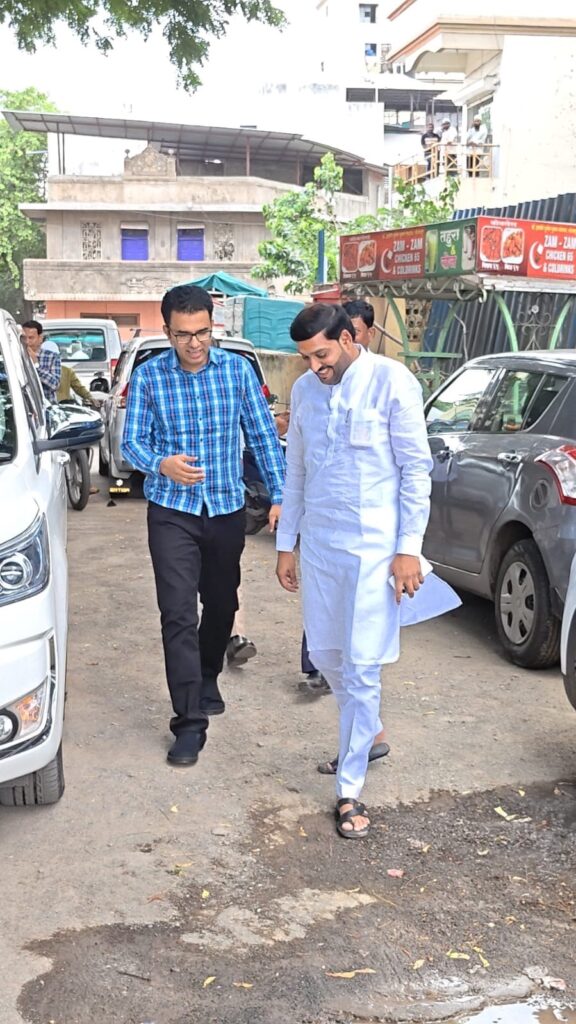 गणेशोत्सवाच्या पार्श्वभूमीवर विभागीय स्तरावर समन्वय बैठका घेण्याचे आयुक्त डॉ. सचिन ओम्बासे यांचे निर्देश गणेशोत्सवाच्या पार्श्वभूमीवर विभागीय स्तरावर समन्वय बैठका घेण्याचे आयुक्त डॉ. सचिन ओम्बासे यांचे निर्देश